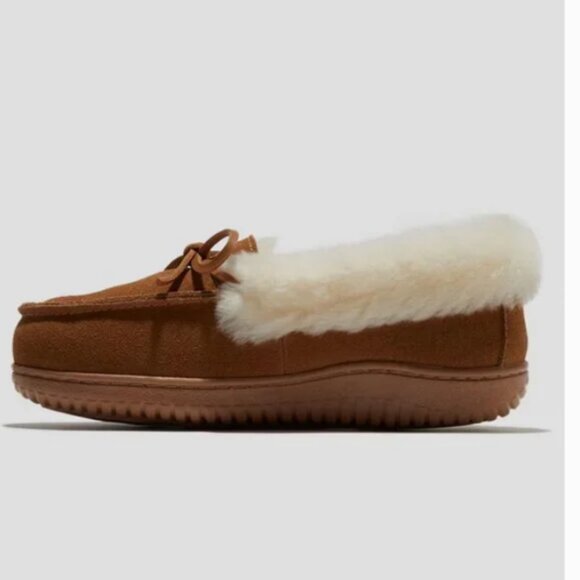 dluxe by dearfoams Women's Shearling Moc with Fur Casing Slippers - Chestnut 8 - Picture 2 of 9